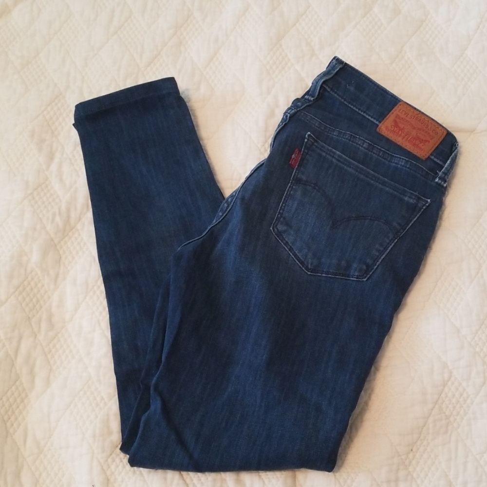 710 Super Skinny Levi Jeans